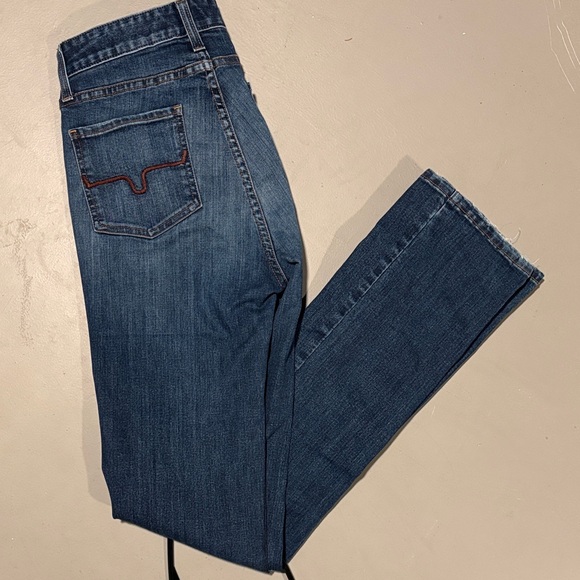 Kimes Ranch Sarah - Picture 1 of 4